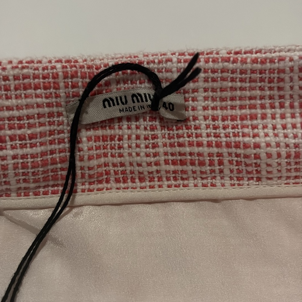 Miu Miu 2019 Tweed Coral Mini Skirt Size 4 NWT - Picture 12 of 12